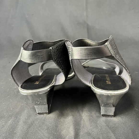 United Nude Chrome and Black sandals - Picture 4 of 4